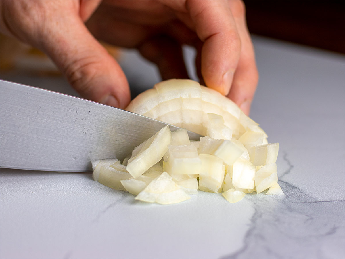 Cross Cutting an Onion