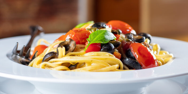 Linguine with Tomatoes, Anchovies, & Chiles by Gordon Ramsay